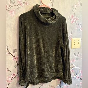 Cupio Olive Green Velvet Turtleneck Sweater